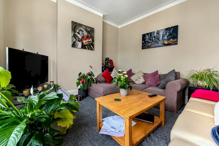 4 Bedroom Maisonette To Rent In Trentham Street, London, SW18