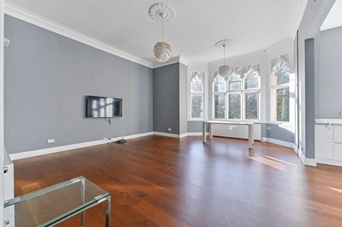 4 Bedroom Flat For Sale In Crystal Palace Park Road, Crystal Palace, London, SE26