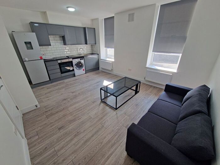 1 Bedroom Flat To Rent In Camden High Street, London, NW1