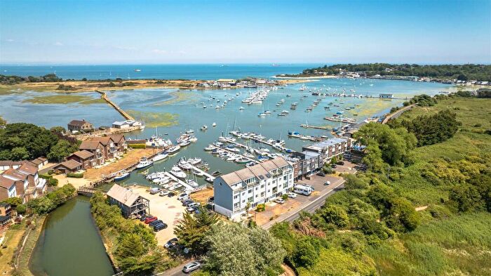 4 Bedroom Town House For Sale In Embankment Road, St. Helens, Ryde, Isle Of Wight, PO33