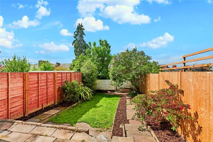 4 Bedroom End Of Terrace House To Rent In Edencourt Road, London, SW16