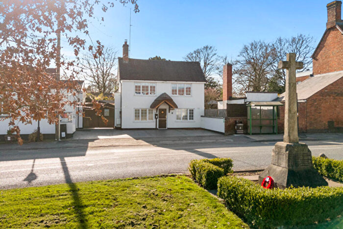 3 Bedroom Cottage For Sale In Rugby Road, Brandon, CV8