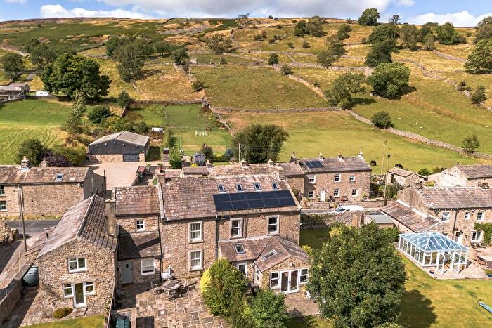 4 Bedroom Semi-Detached House For Sale In Healaugh, DL11