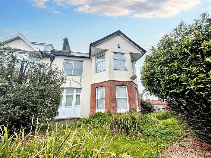 3 Bedroom Flat To Rent In Torquay Road, Paignton, TQ3