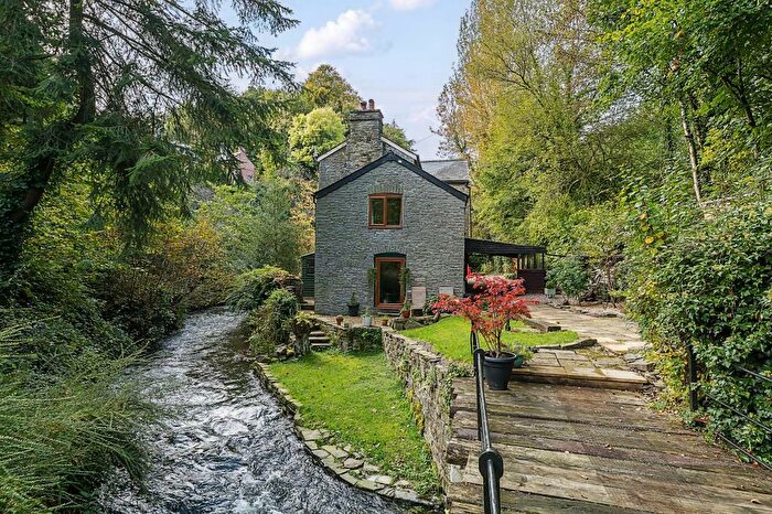 3 Bedroom Detached House For Sale In Kington, Herefordshire, HR5