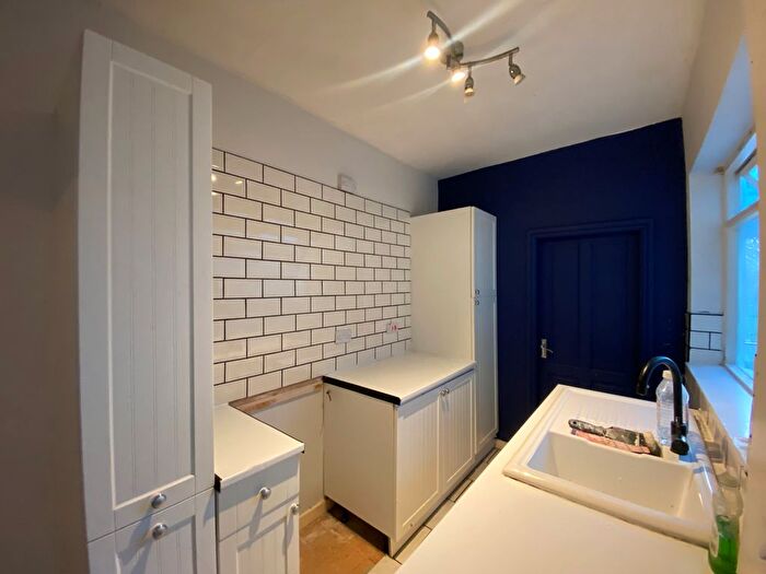 3 Bedroom End Of Terrace House To Rent In Chadsmoor, Cannock, WS11