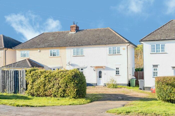 3 Bedroom Semi-Detached House For Sale In Langford Road, Henlow, Bedfordshire SG16