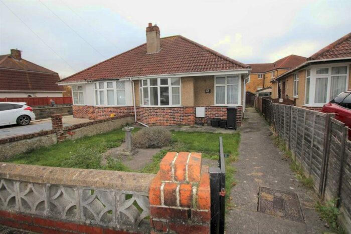 2 Bedroom Bungalow To Rent In Earlham Grove, Weston-super-Mare, BS23
