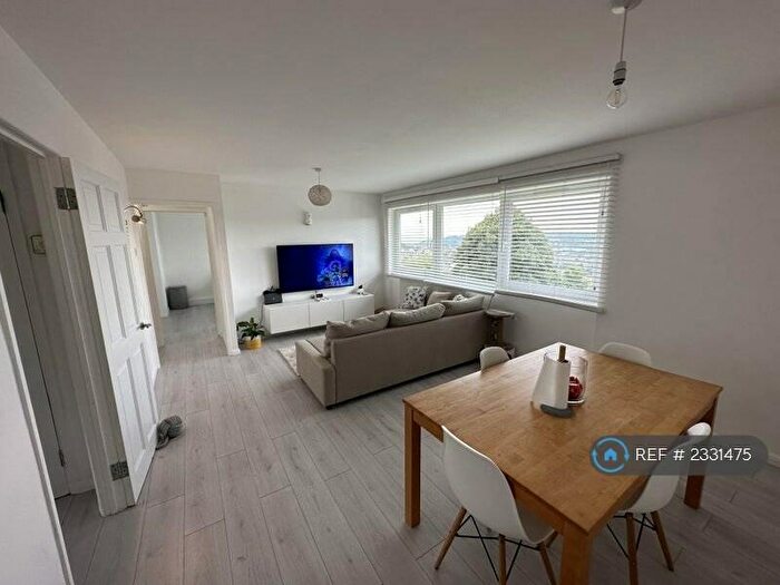 2 Bedroom Flat To Rent In Peverell Road, Dover, CT16