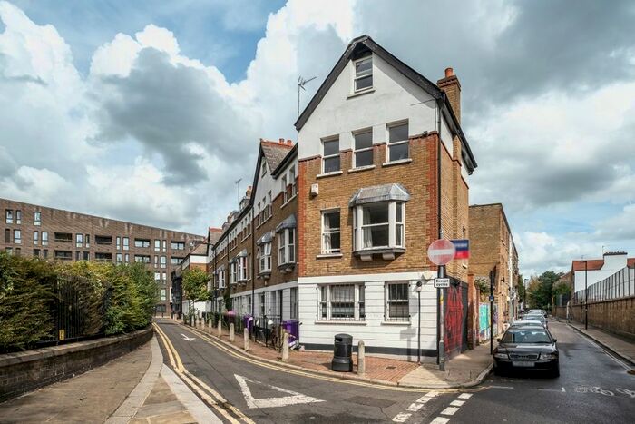 4 Bedroom Flat To Rent In Boundary Street, London, E2