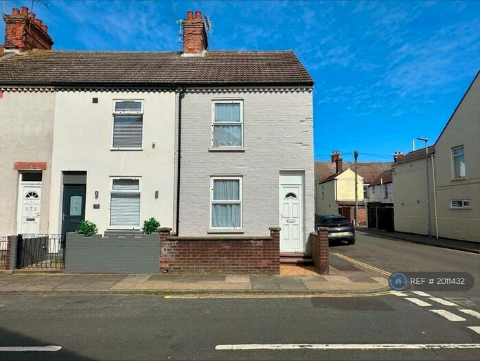 3 Bedroom End Of Terrace House To Rent In Century Road, Great Yarmouth, NR31