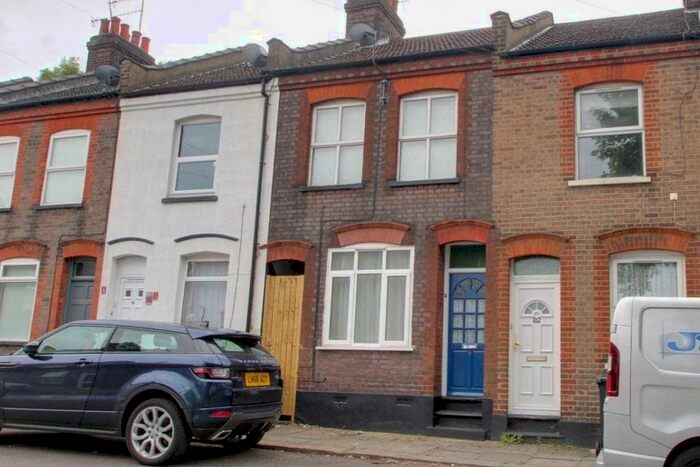 2 Bedroom Terraced House To Rent In Baker Street, Luton, LU1