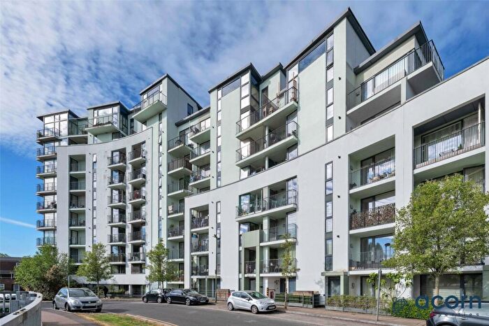 1 Bedroom Apartment For Sale In Bluebell Court, Heybourne Crescent, London, NW9