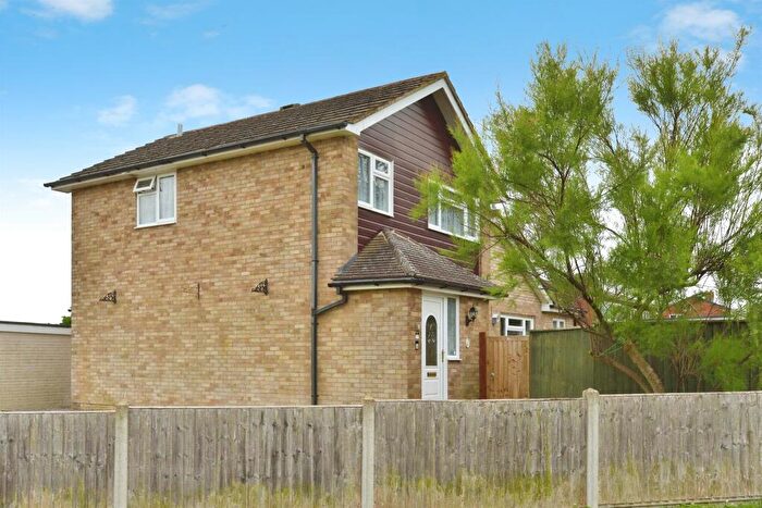 4 Bedroom Detached House For Sale In Glebe Road, Deanshanger, Milton Keynes, MK19