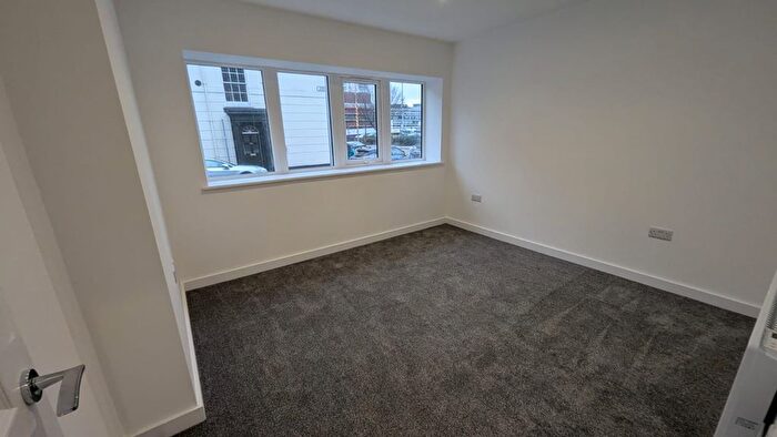 1 Bedroom Flat To Rent In Percy Street, Hull, HU2
