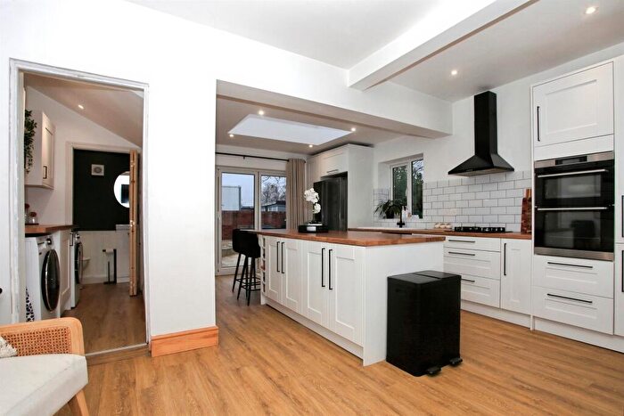 3 Bedroom Semi-Detached House For Sale In St. Margarets Road, Peterborough, PE2