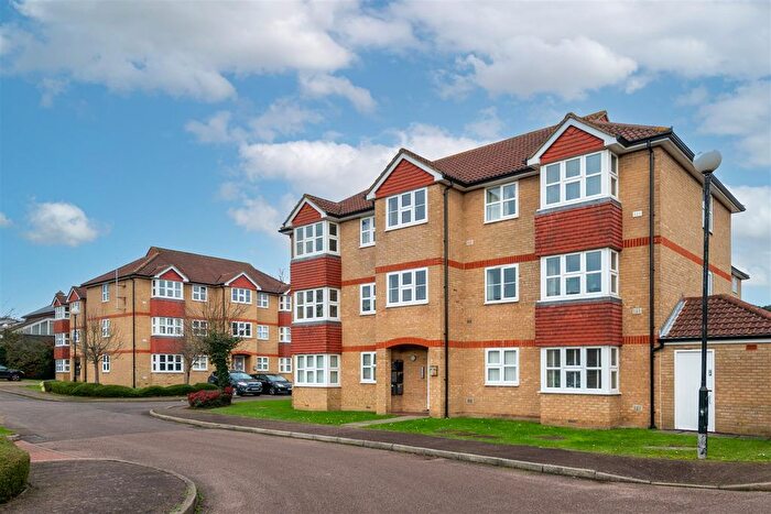 1 Bedroom Flat To Rent In Staffords Place, Horley, RH6