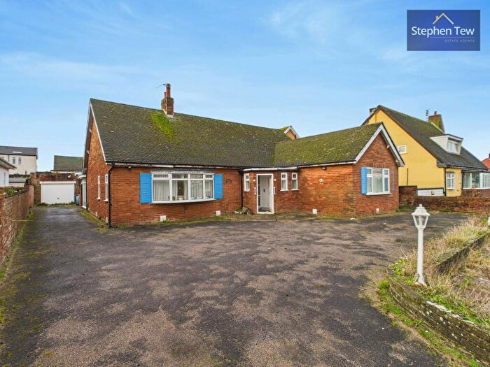 3 Bedroom Detached House For Sale In Clifton Drive North, Lytham St. Annes, FY8