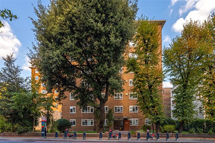 1 Bedroom Apartment For Sale In Reynolds House, Wellington Road, St John's Wood, London, NW8