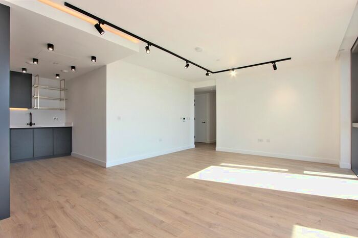 2 Bedroom Flat To Rent In Valencia Tower, Bolinder Place, London, EC1V