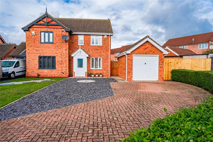 2 Bedroom Semi-Detached House To Rent In Peterhouse Road, Grimsby, Lincolnshire, DN34