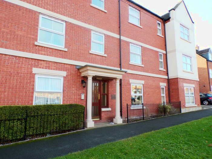2 Bedroom Apartment To Rent In St Francis Drive, Kings Norton, B30