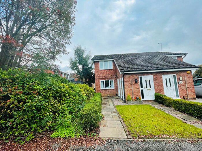 2 Bedroom Apartment To Rent In Friars Way, Macclesfield, SK10