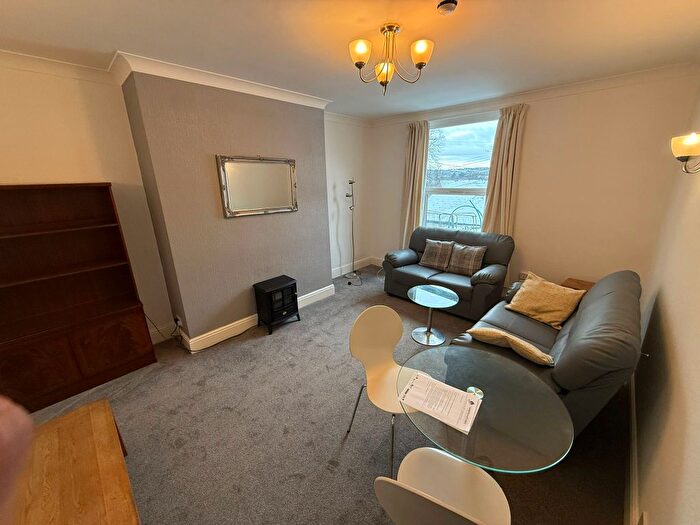 1 Bedroom Flat To Rent In St Johns Terrace, Hyde Park, Leeds, LS3