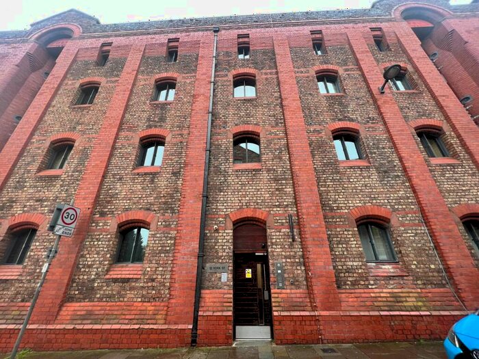 2 Bedroom Apartment For Sale In York Street, Liverpool, L1