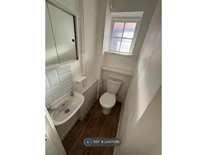 4 Bedroom Semi-Detached House To Rent In The Street, Latchingdon, CM3