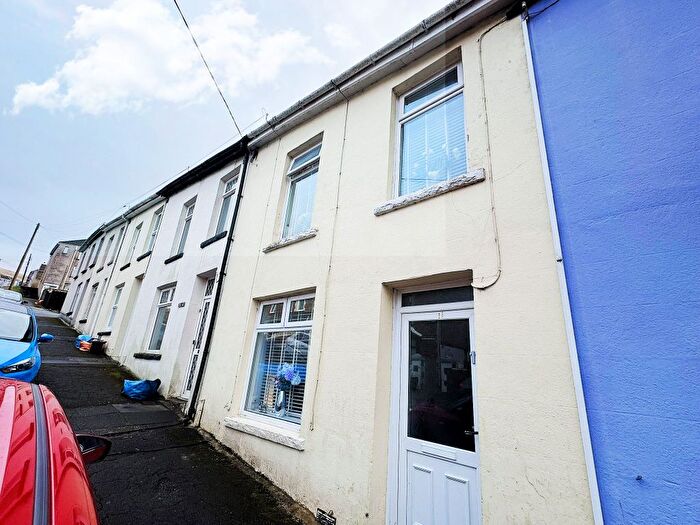 3 Bedroom Terraced House For Sale In New Street, Pantygog, Bridgend, CF32