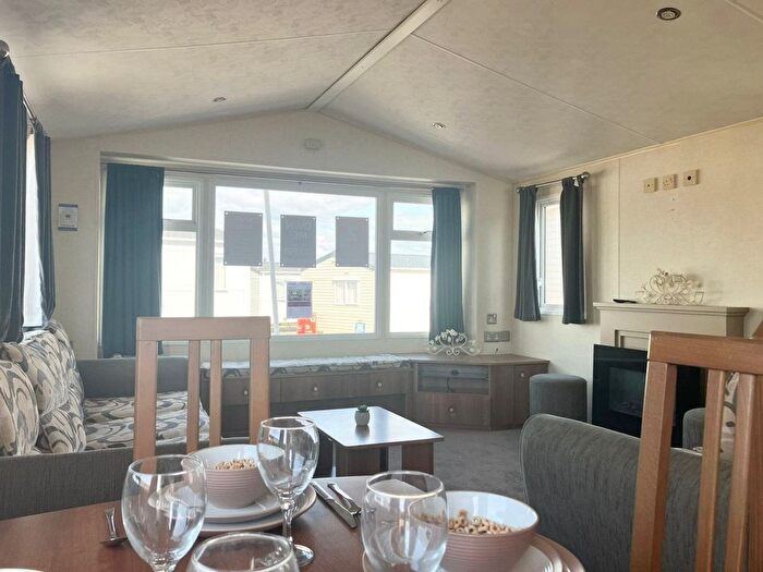 2 Bedroom Park Home For Sale In Leysdown Road, Leysdown-On-Sea, Sheerness, ME12