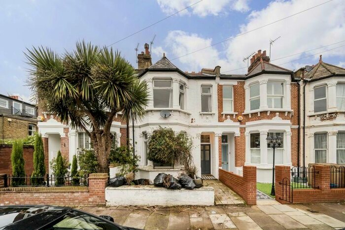 4 Bedroom Property To Rent In Balfern Grove, London, W4