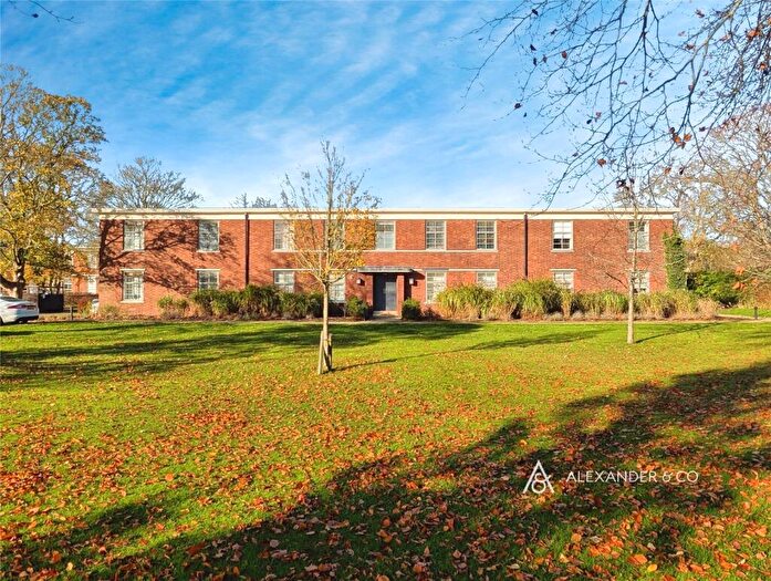 1 Bedroom Flat To Rent In Trenchard Lane, Caversfield, Bicester, OX27