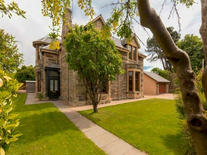 6 Bedroom House To Rent In Gillespie Road, Colinton, Edinburgh, EH13