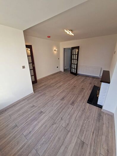 2 Bedroom Bungalow To Rent In Kealdale Road, Northampton, NN3