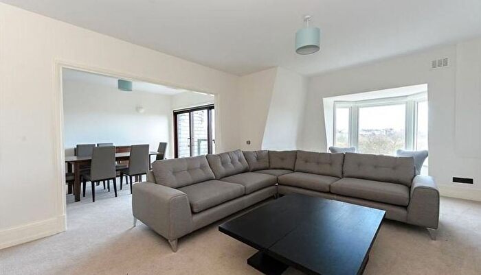 4 Bedroom Flat To Rent In Park Road, London, NW8