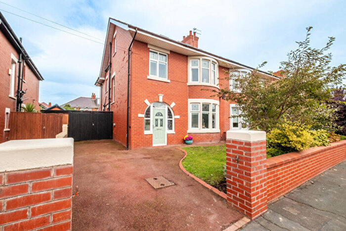 6 Bedroom Semi-Detached House For Sale In The Boulevard, Lytham St. Annes, FY8