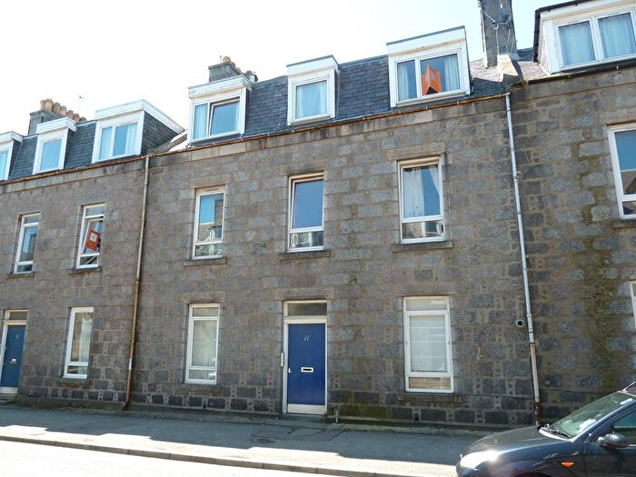 1 Bedroom Flat To Rent In Granton Place, Top Floor Left, AB10