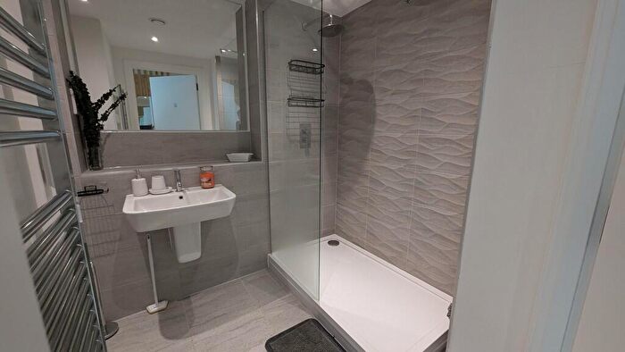 1 Bedroom Apartment To Rent In Paragon House A, Seymour Grove, M16