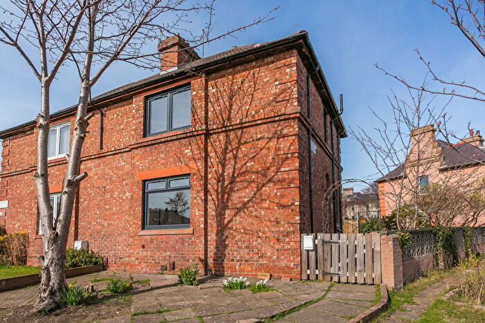 3 Bedroom Semi-Detached House For Sale In Northfield Crescent, Willowbrae, Edinburgh, EH8