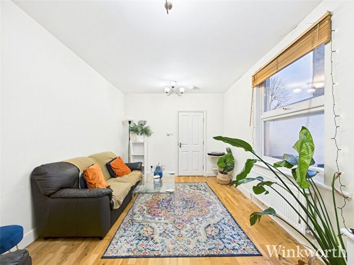 1 Bedroom Flat To Rent In South Ealing Road, Ealing, London, W5