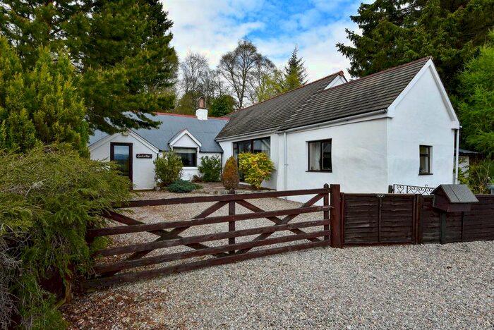 3 Bedroom Detached House For Sale In Boat Of Garten, PH24