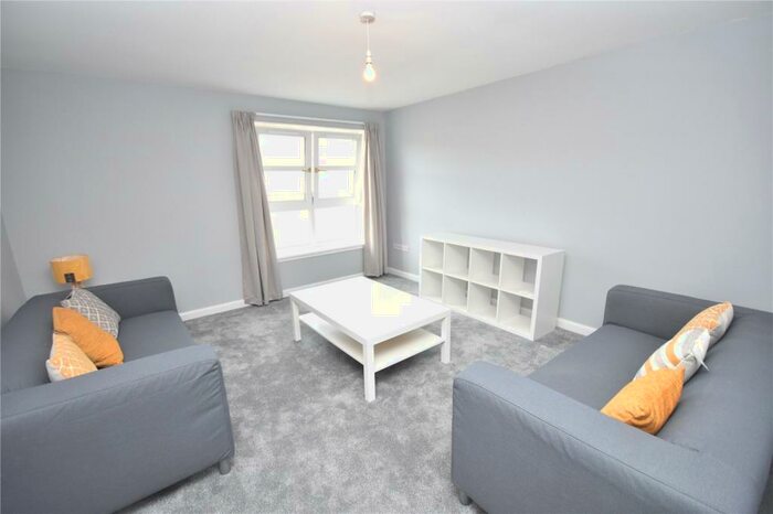 2 Bedroom Apartment To Rent In Holland Street, Second Floor Left, City Centre, Aberdeen, AB25