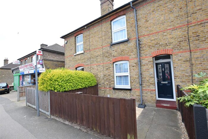 2 Bedroom Terraced House To Rent In Hainault Road, Romford, RM5