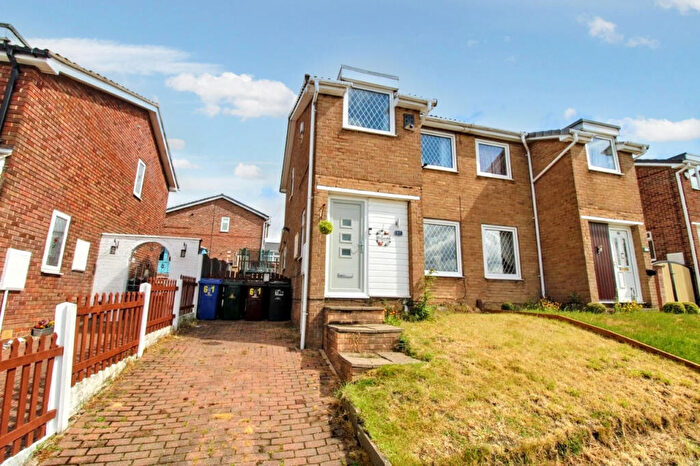 3 Bedroom Semi-Detached House For Sale In Cumberland Drive, Ardsley, Barnsley, S71