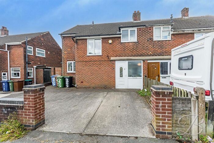 3 Bedroom Semi-Detached House For Sale In Ladybrook Lane, Mansfield, NG18