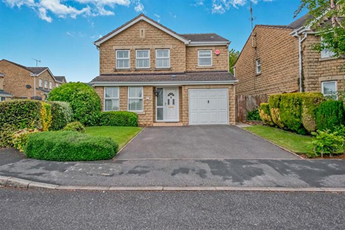 4 Bedroom Detached House For Sale In Lodge Hill Walk, Farnley, Leeds, LS12