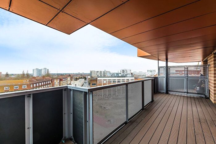 1 Bedroom Flat To Rent In London Road, Barking, IG11