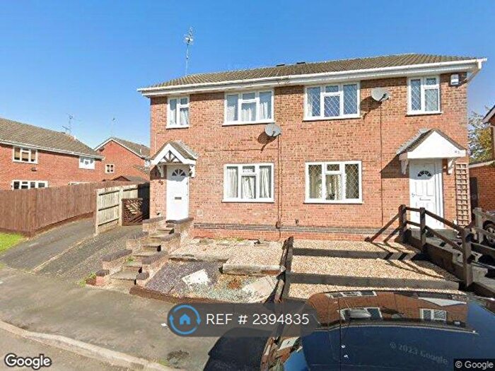 3 Bedroom Semi-Detached House To Rent In Oakpits Way, Rushden, NN10